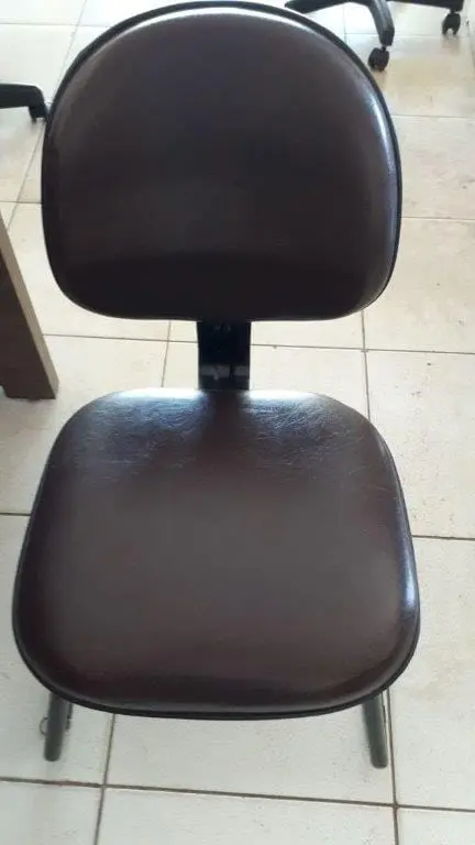 Cadeira Executiva Giratória sem Braços